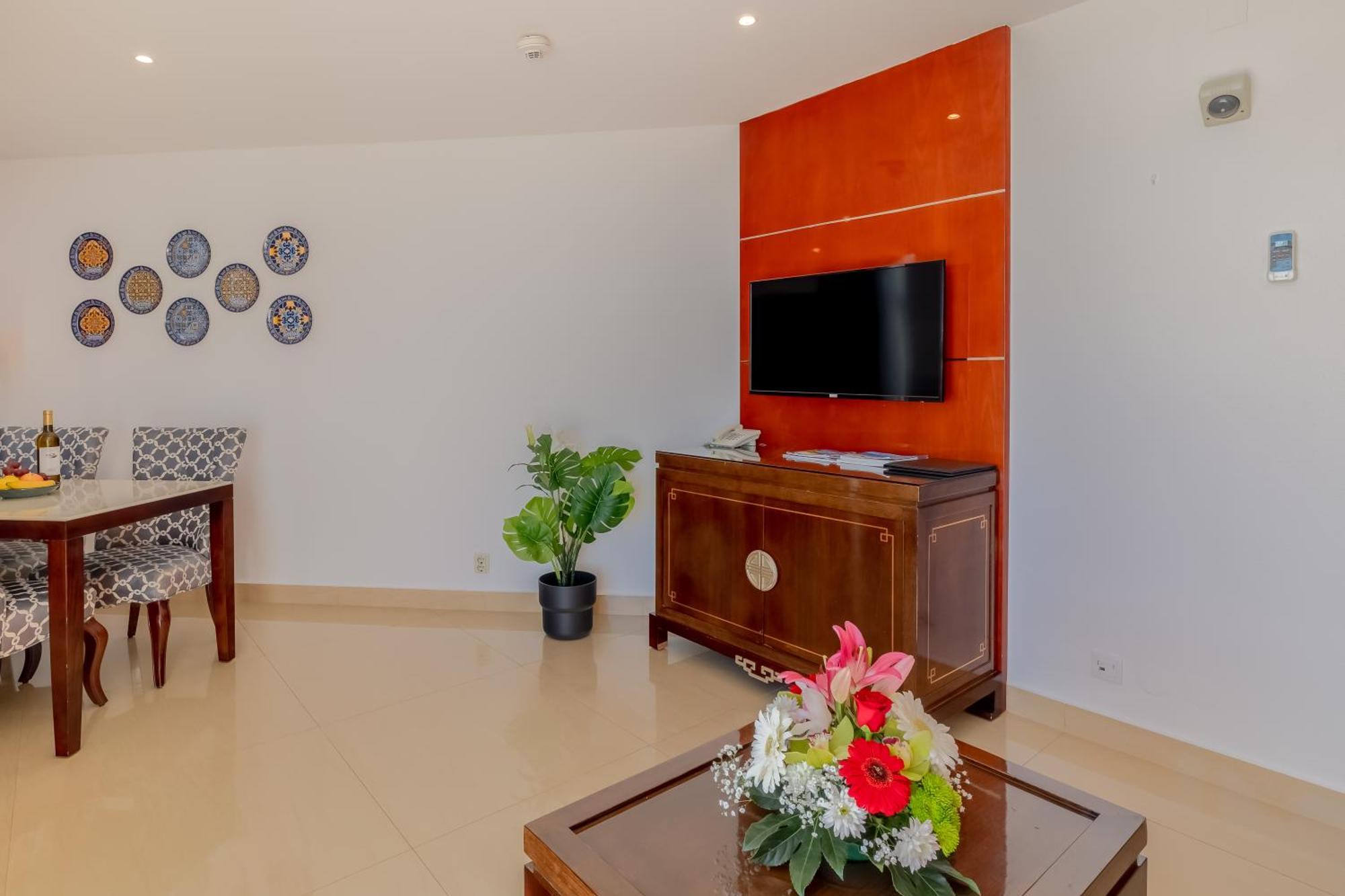 Monicca Collection Suites And Residences Albufeira Extérieur photo